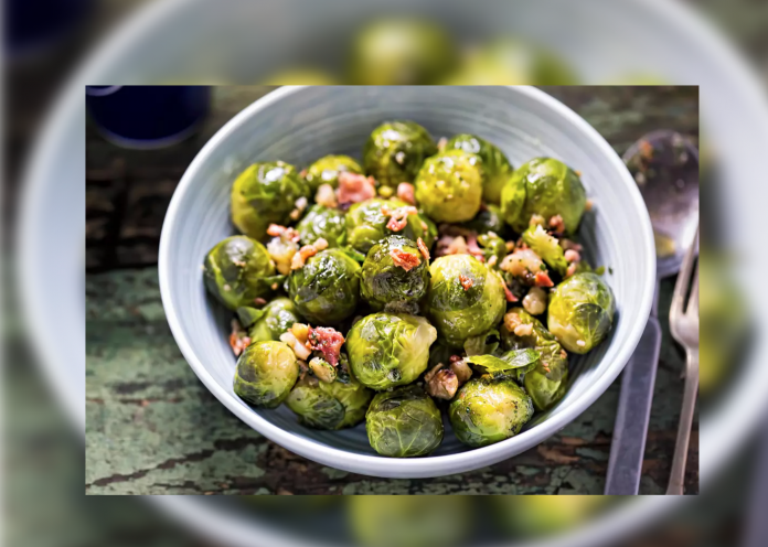 Roasted Brussels sprouts with lardons recipe for Christmas.